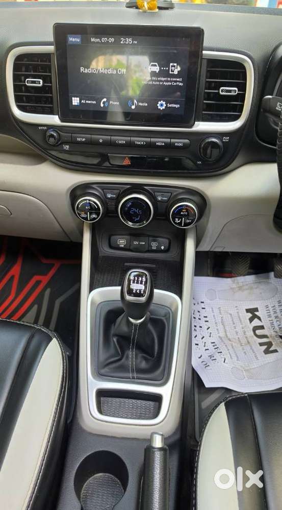 Hyundai Venue [2022-ongoing] 1.5 Crdi Sx, 2023, Diesel