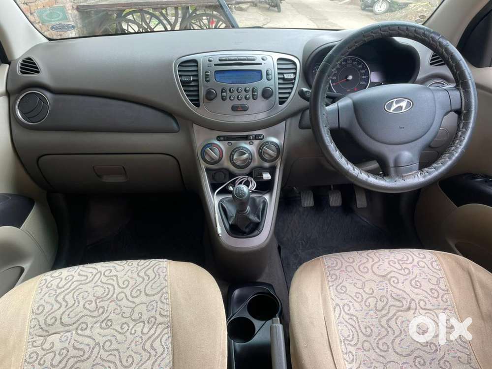 Hyundai I10 Petrol Sportz 2011