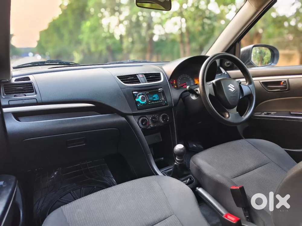 Maruti Suzuki Swift Lxi Optional-o, 2017, Petrol