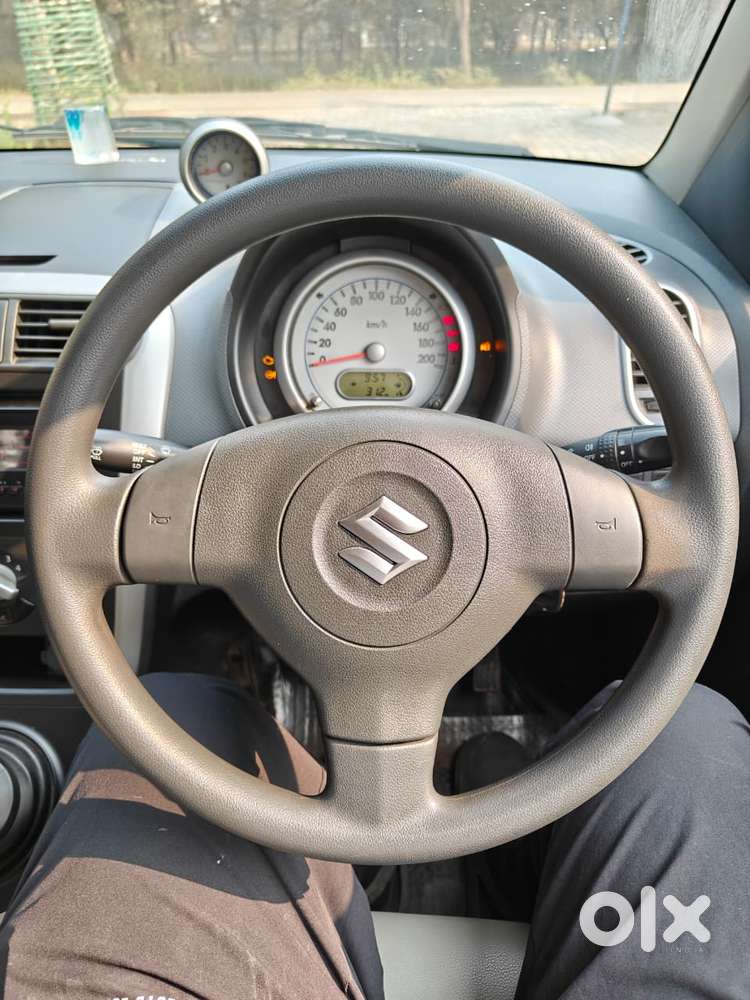 Maruti Suzuki Ritz Vxi, 2013, Petrol