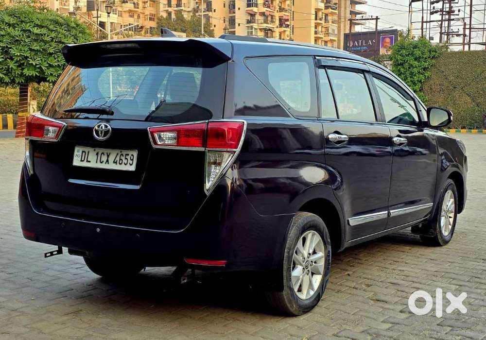 Toyota Innova Crysta 2.4 G Mt 7 Str, 2017, Diesel