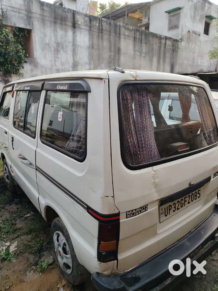 Good Condition White Colour No Dent Cng And Petrol Available All Docum