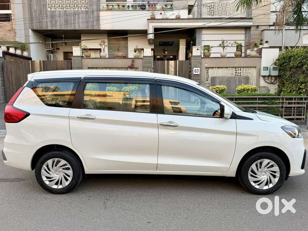 Maruti Suzuki Ertiga 1.5 Vxi, 2023, Petrol