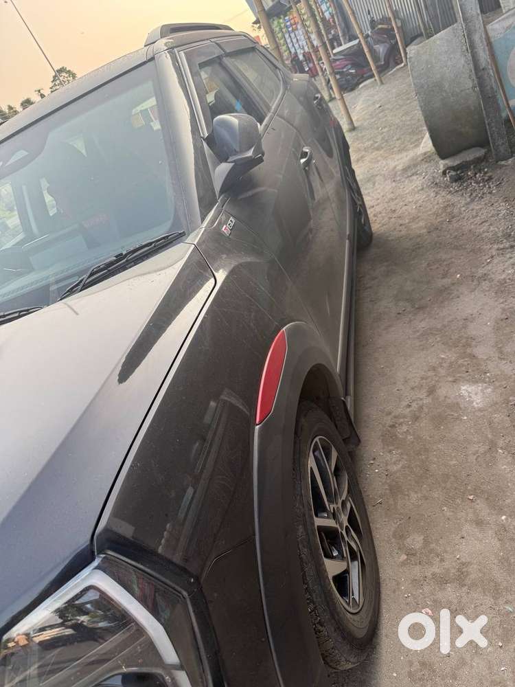 Mahindra Xuv300 Ax5l 2025