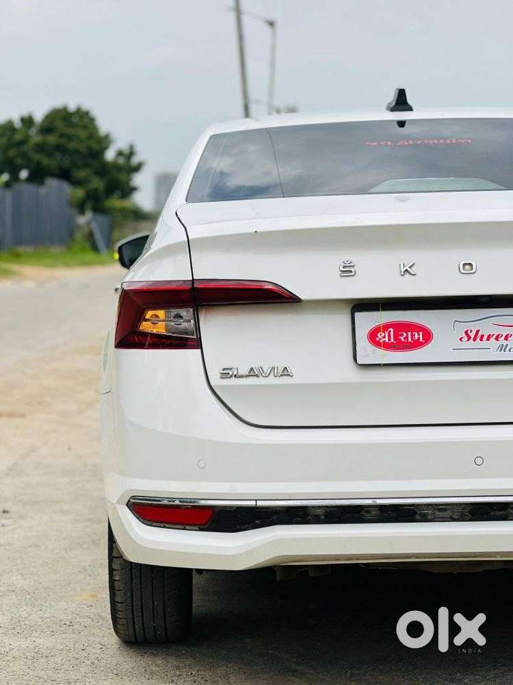 Skoda Slavia 1.5 Tsi Style At, 2023, Petrol