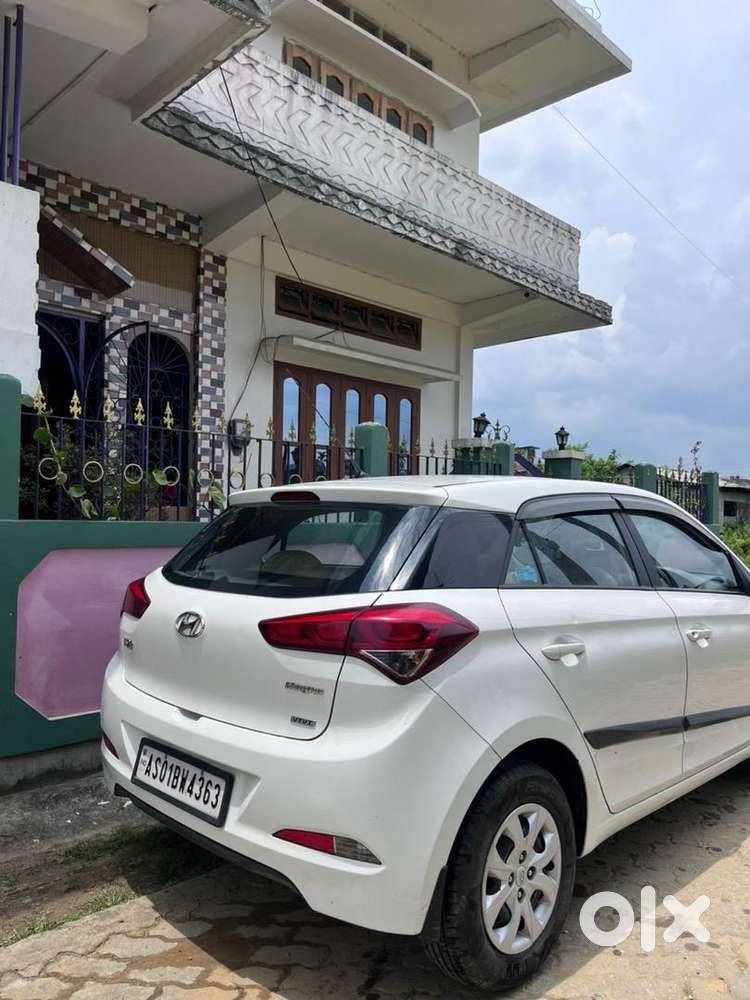 Hyundai I20 Car Manual 2015 Well Condition