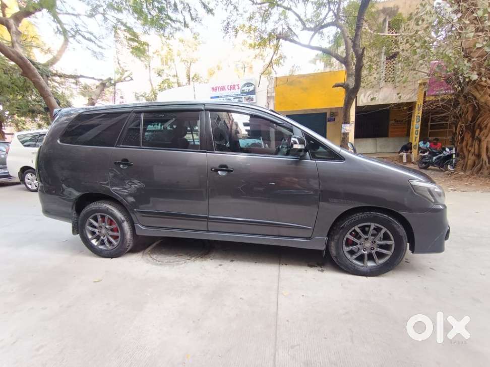 Toyota Innova 2.5 Z Diesel 7 Seater, 2015, Diesel