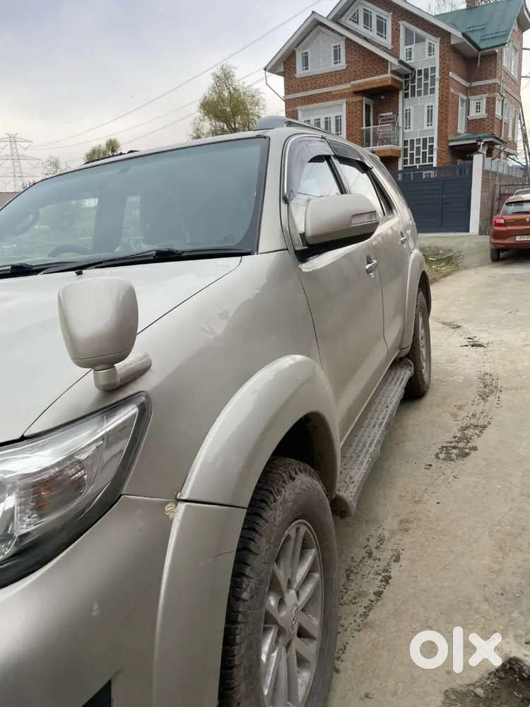 Toyota Fortuner 2013 Diesel Well Maintained