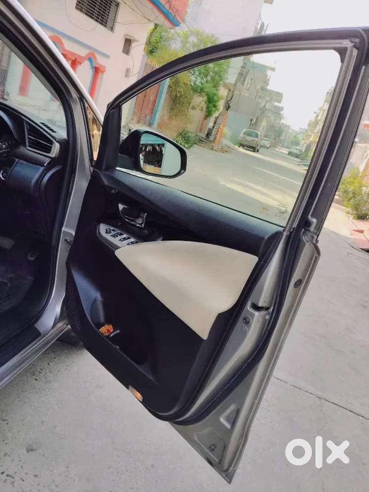 Toyota Innova Crysta 2019 Diesel 100000 Km Driven