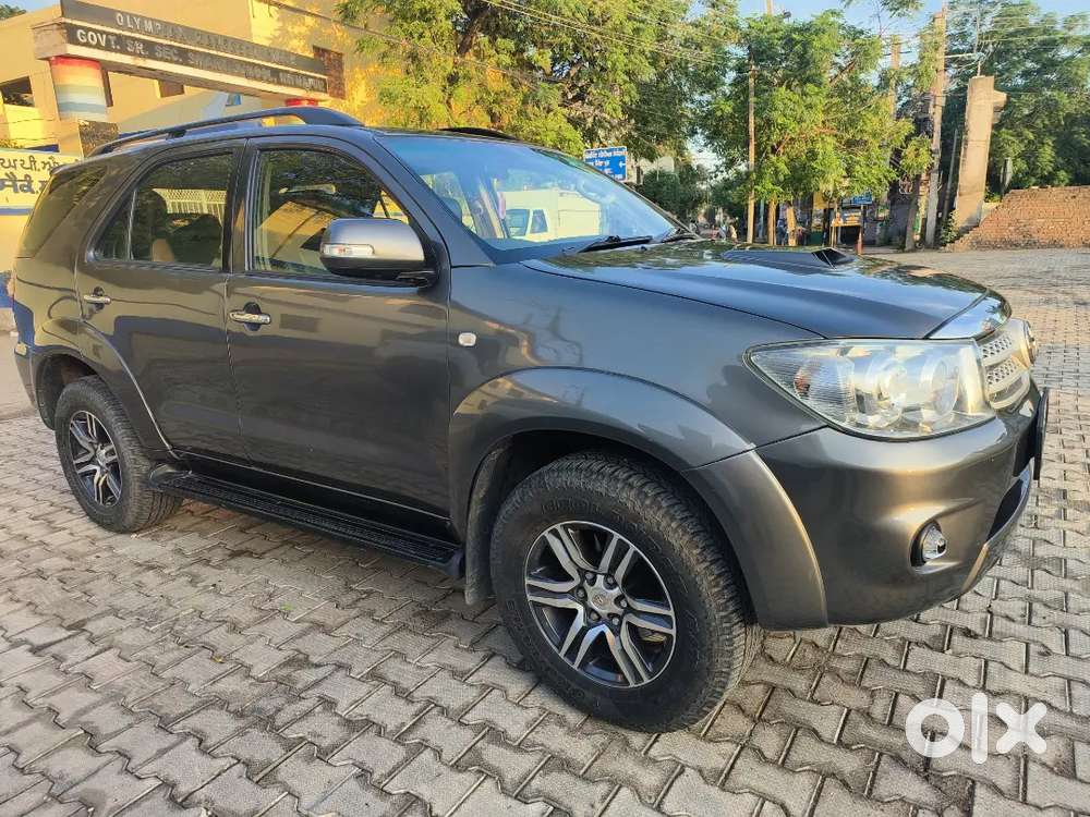 Toyota Fortuner 2009 Diesel 125000 Km Driven, 4*4 ,passed 2030