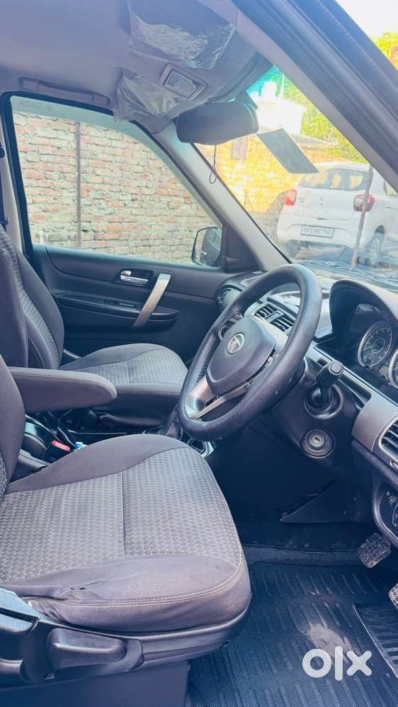 Tata Safari Storme 2016 Car
