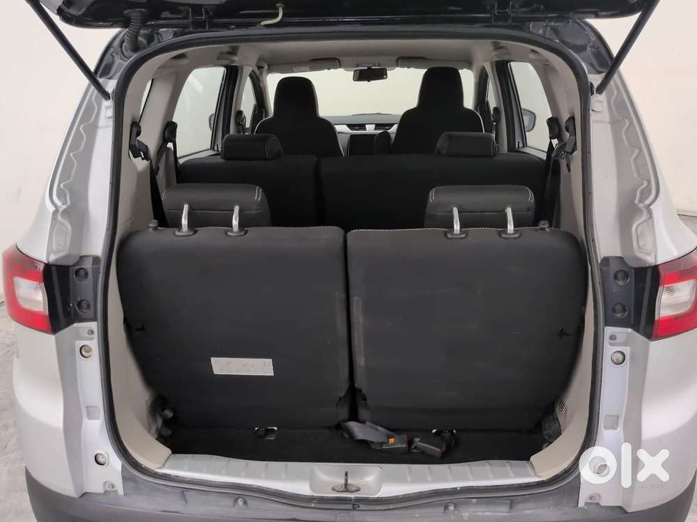 Renault Triber Rxz, 2024, Petrol