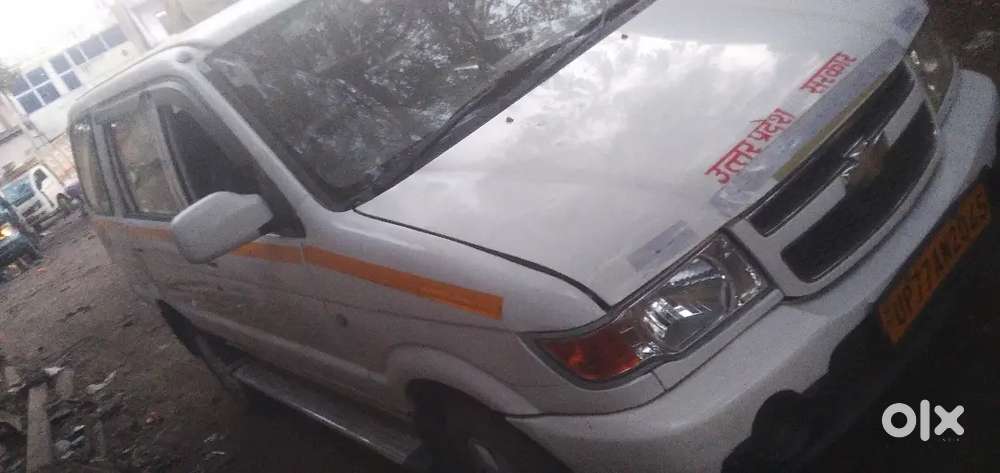 Chevrolet Tavera Neo 2017 Diesel 80000 Km Driven