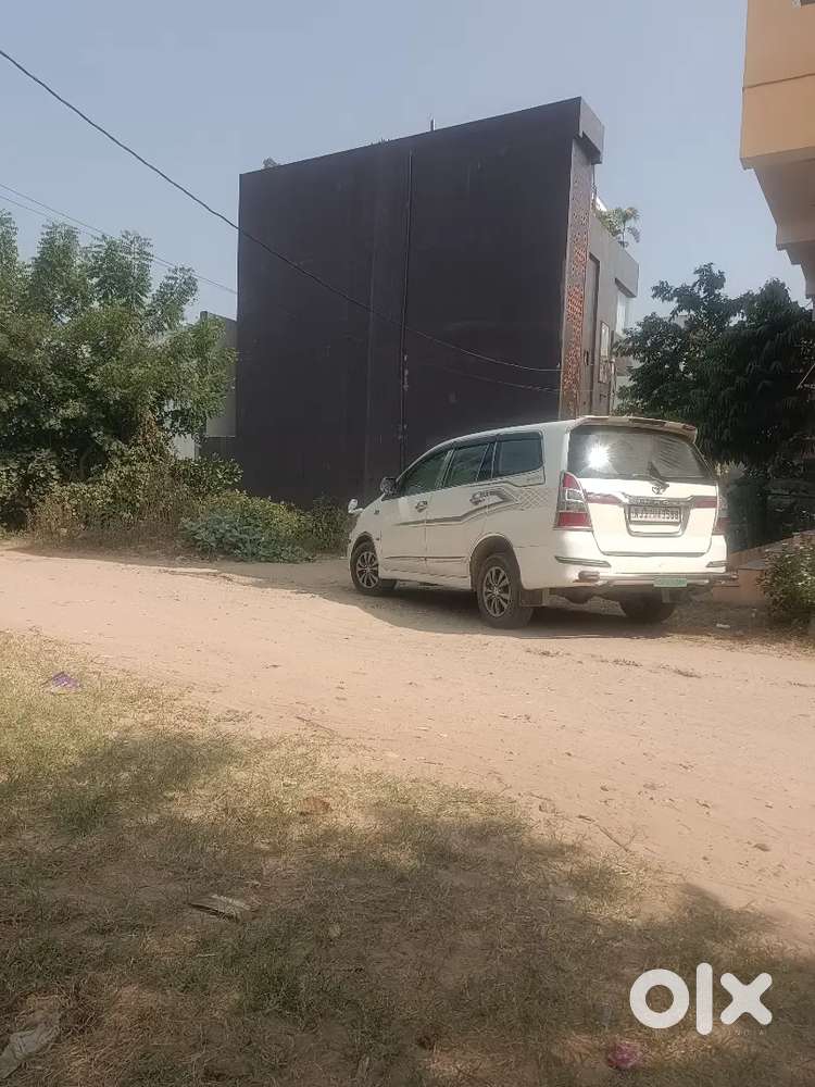 Toyota Innova 2013