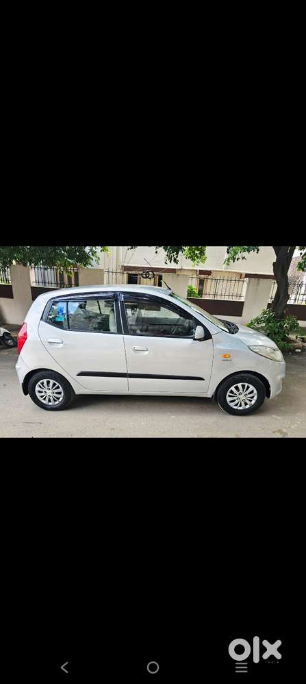 Hyundai I10 Sportz, 2015, Petrol
