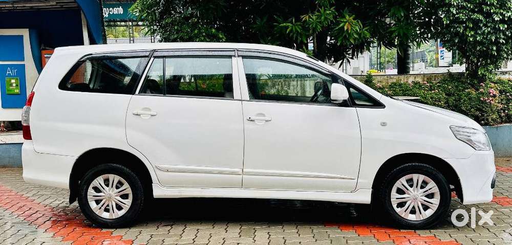 Toyota Innova 2.5 G (diesel) 7 Seater, 2015, Diesel