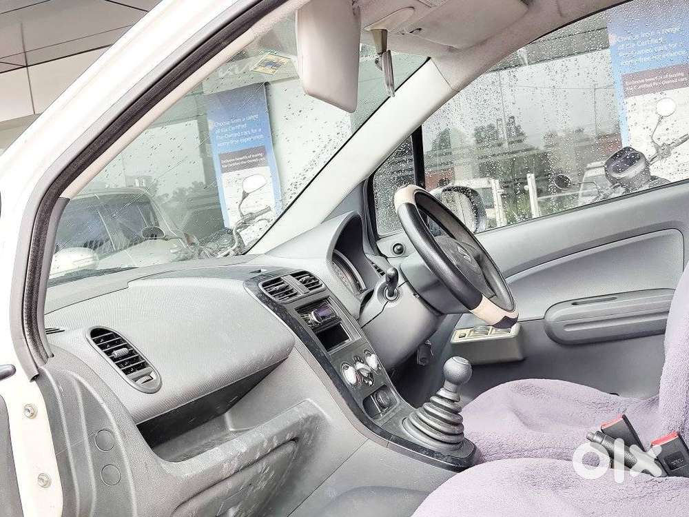 Maruti Suzuki Ritz Lxi, 2013, Petrol
