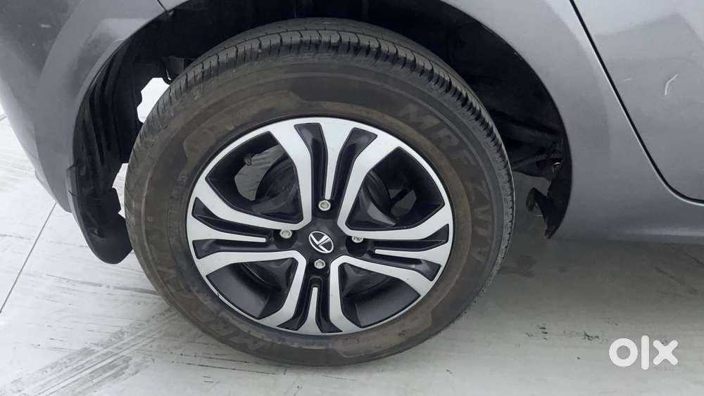 Tata Tiago 1.05 Revotorq Xt, 2023, Petrol