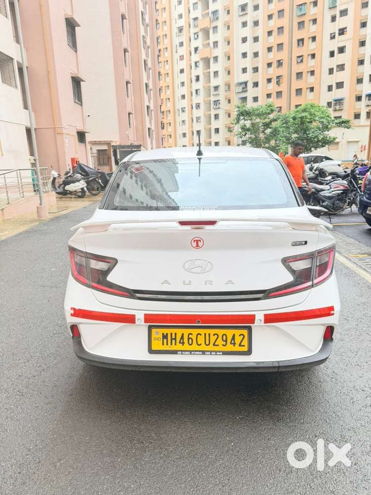 Hyundai Aura Manual 2025