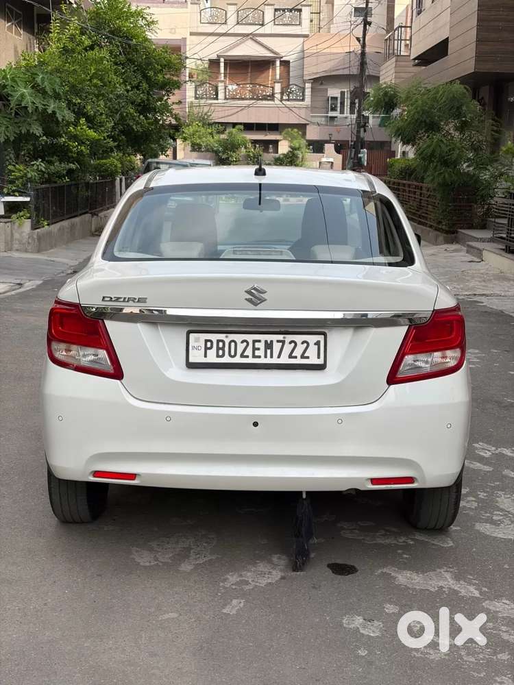 Maruti Suzuki Dzire 1.2 Vxi, 2023, Petrol