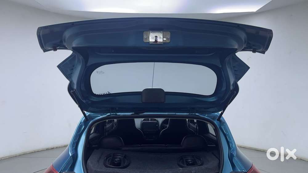 Renault Kwid 1.0 Rxt Amt, 2023, Petrol