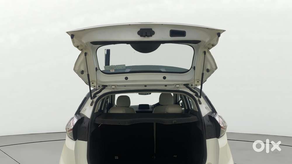 Tata Nexon 1.2 Revotron Xza Plus, 2023, Petrol