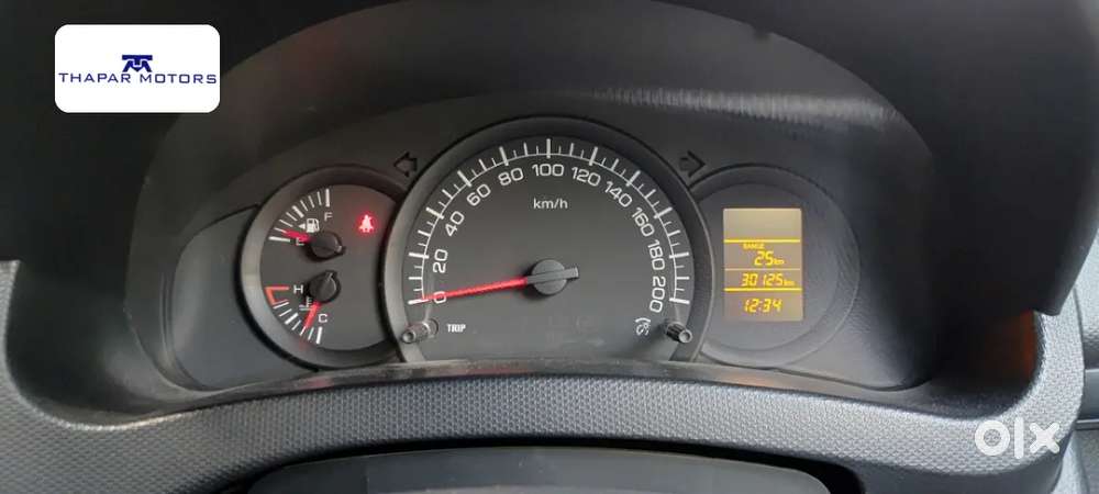 Maruti Suzuki Swift Lxi Bsiv, 2012, Petrol