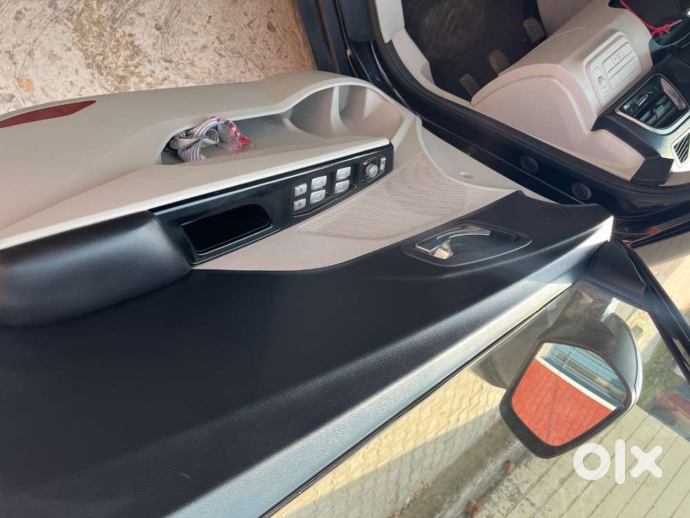 I Am Selling My Car.