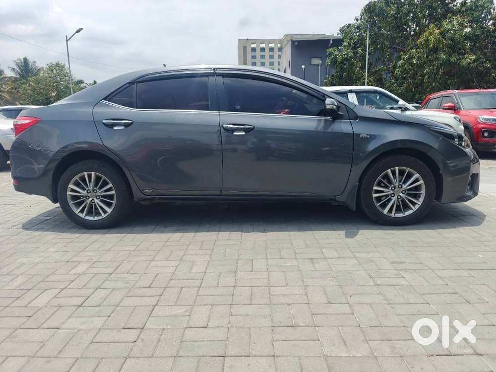 Toyota Corolla Altis 2010-2013 G, 2014, Petrol