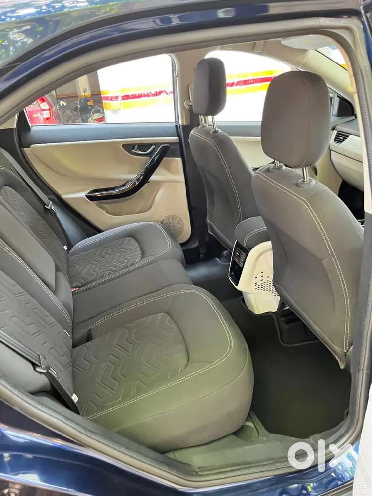 Tata Nexon Xz+ (s) Petrol Manual  Top Model  Excellent Condition