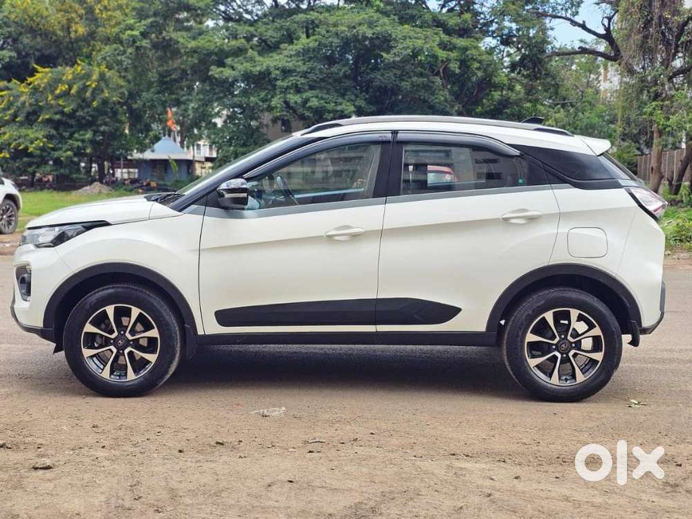 Tata Nexon Amt Xza Plus, 2020, Petrol