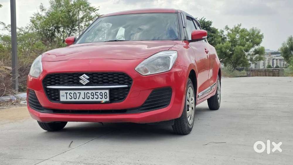 Maruti Suzuki Swift Vxi + Manual, 2022, Petrol