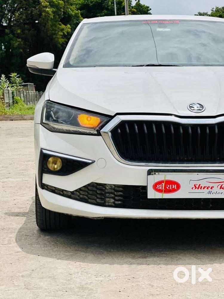 Skoda Slavia 1.5 Tsi Style At, 2023, Petrol