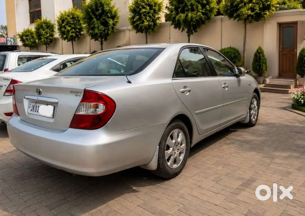Camry 2005 Life Upto 12-12-2030 Petrol 85000 Km Driven