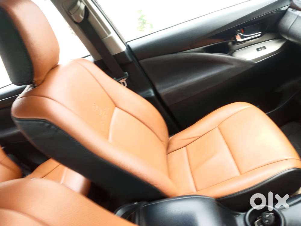 Toyota Innova Crysta 2.4 V, 2016, Diesel