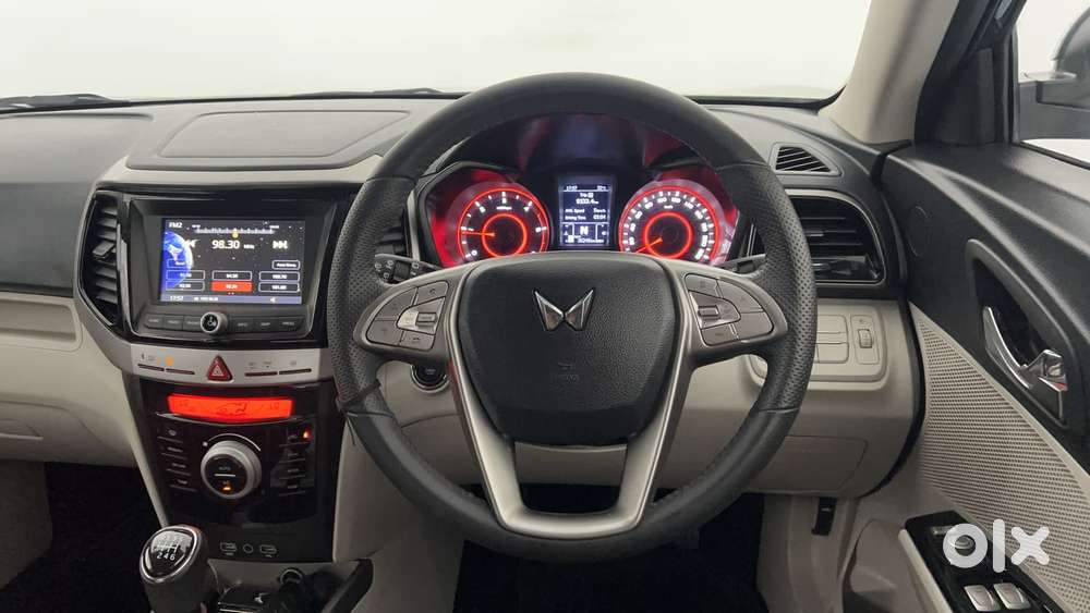 Mahindra Xuv300 W8 Diesel, 2023, Diesel