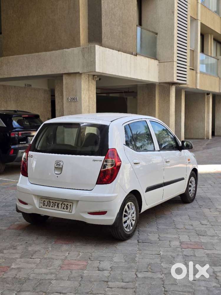 Hyundai I10 Sportz 1.1 Irde2, 2014, Cng & Hybrids