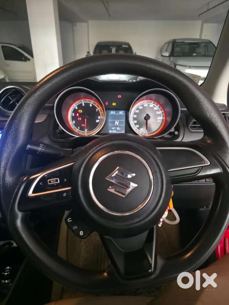 Maruti Suzuki Swift Vxi