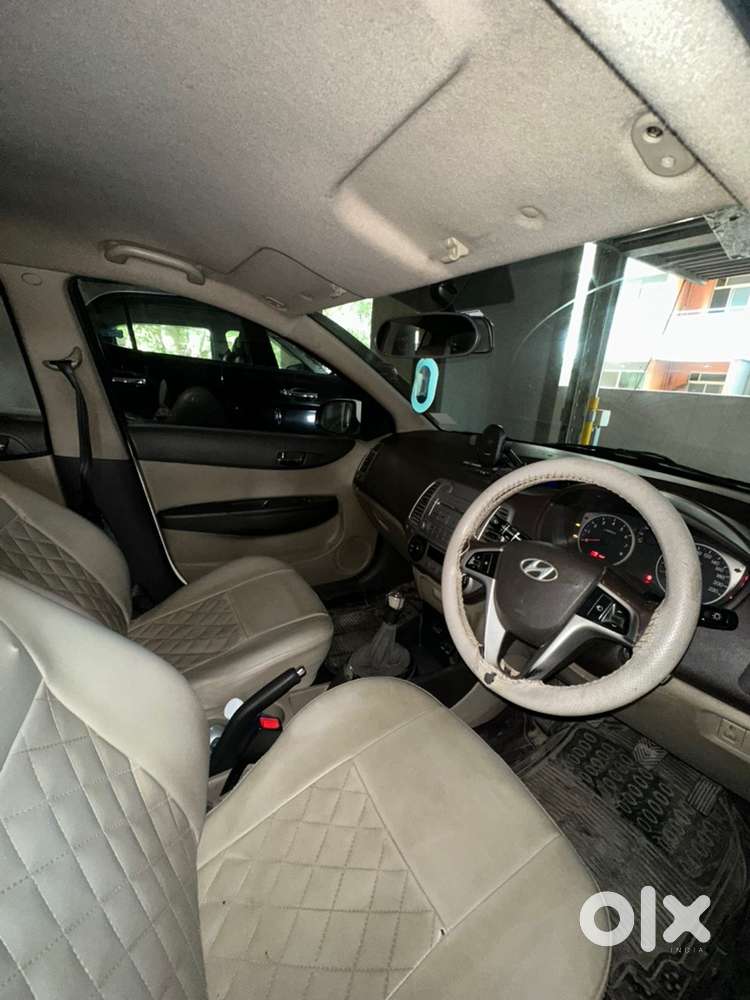 2010 Hyundai I20 Sportz Manual | 2nd Owner | Pune