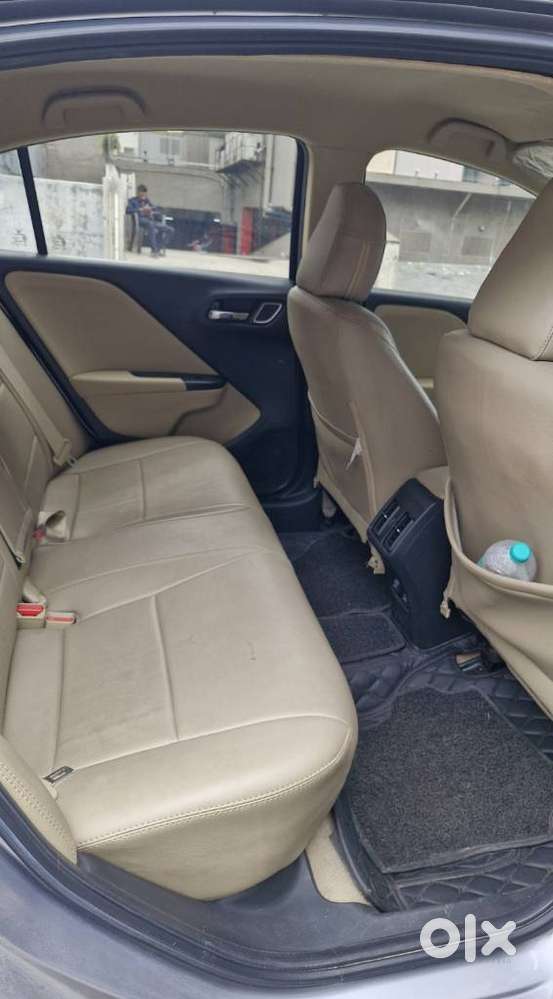 Honda City 1.5 V 5th Gen I-vtec Mt, 2022, Petrol