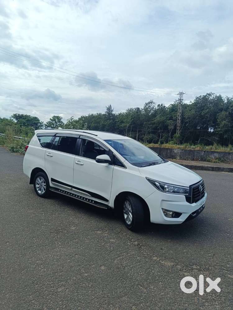 Toyota Innova Crysta 2017
