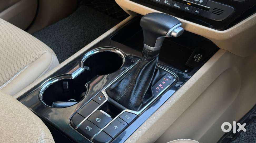 Kia Carnival Limousine Plus 7 Str, 2023, Diesel