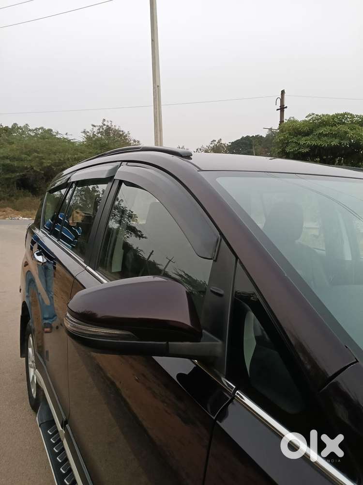 Toyota Innova Crysta 2.4 G Mt 8s, 2017, Diesel