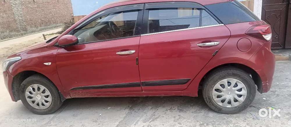 गाड़ी एकदम ओके है रामपुर ट्रांसफर है