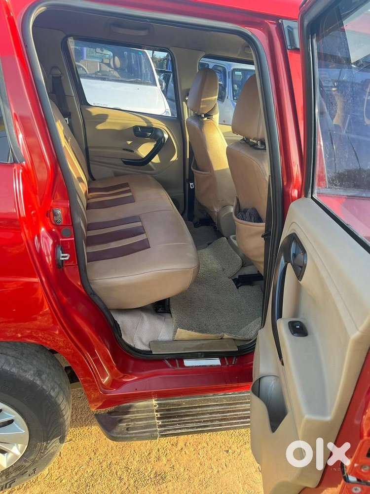 Mahindra Tuv 300 2015 Diesel Well Maintained