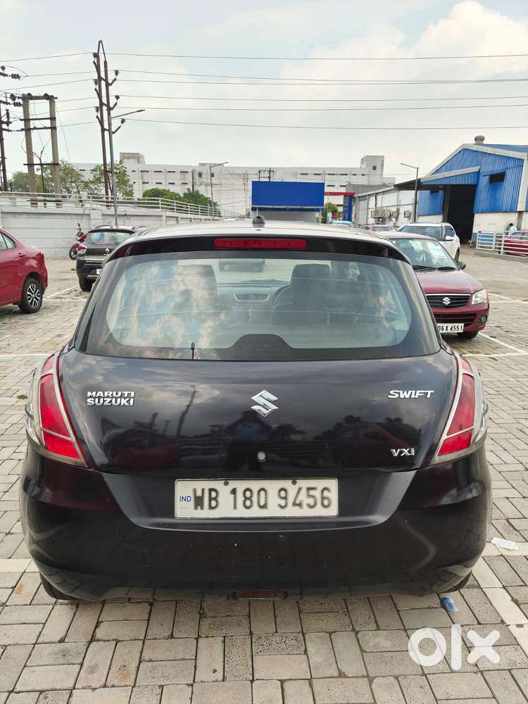 Maruti Suzuki Swift Vxi Optional, 2017, Petrol