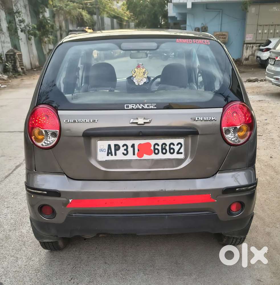 39,000 Kmts Driven Chevrolet Spark Showroom Single Owner