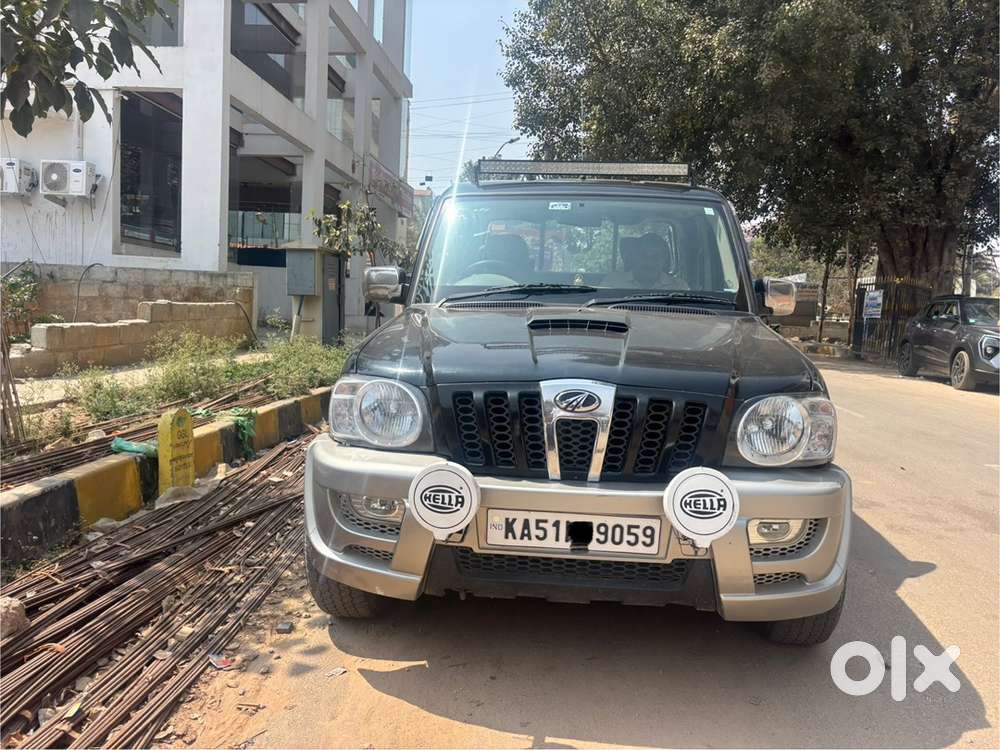 Mahindra Scorpio Getaway 2013 Diesel Well Maintained