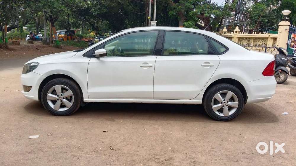 Skoda Rapid 1.6 Mpi Ambition, 2016, Diesel