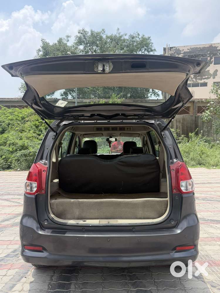 Maruti Suzuki Ertiga Vxi Cng Limited Edition, 2016, Cng & Hybrids